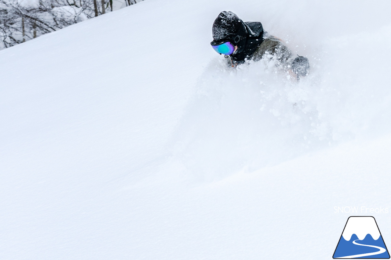 富良野スキー場｜たっぷりの『bonchi powder』が降り積ったゲレンデ…。富良野の雪は、ちょっとレベルが違います♪